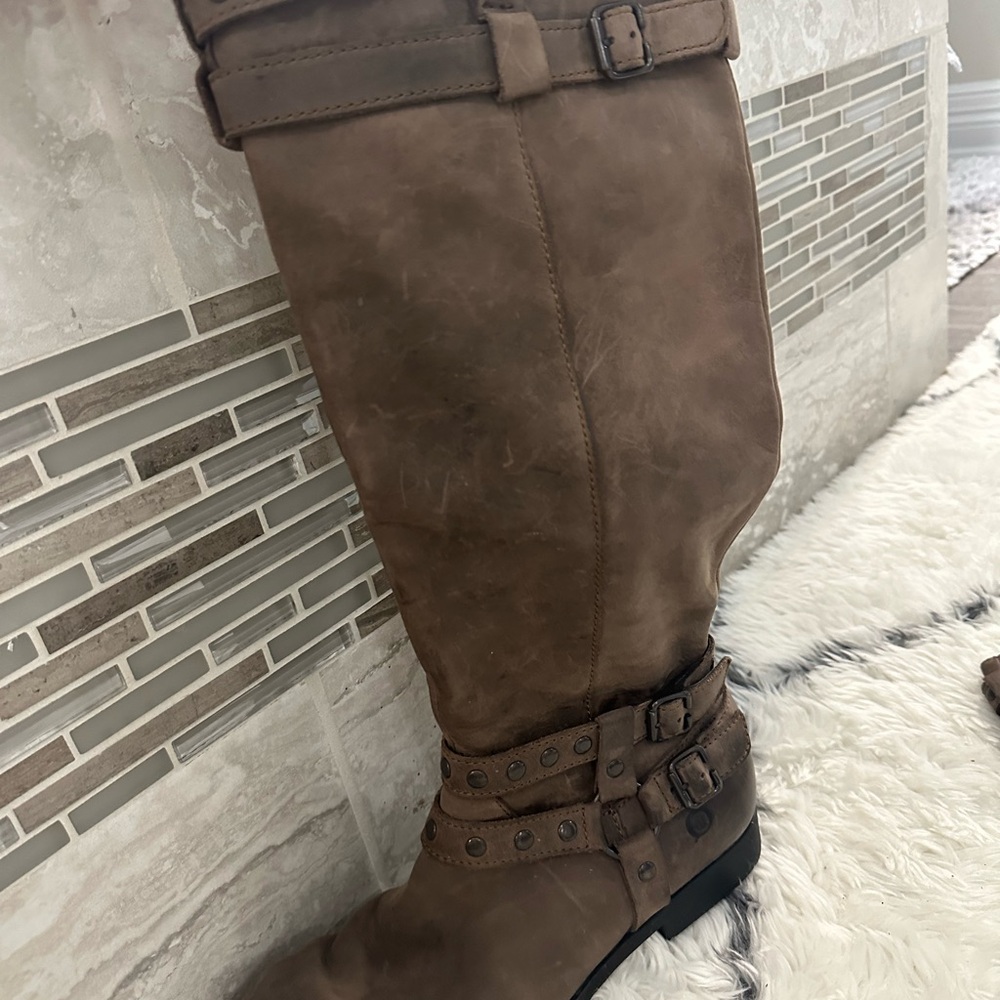 Chic Brown Leather Knee-High Boots